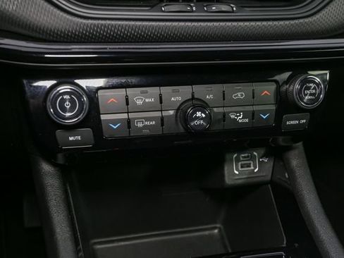 Used 2026 Jeep Compass Limited AWD/4WD image 26