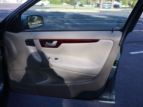 Used 2004 Volvo S60 2.5T image 26