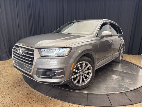 Used 2017 Audi Q7 3.0T Premium Plus w/ Premium Plus Package AWD/4WD image 2