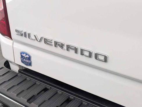 Used 2022 Chevrolet Silverado 2500 LT w/ Fleet Comfort Package image 15