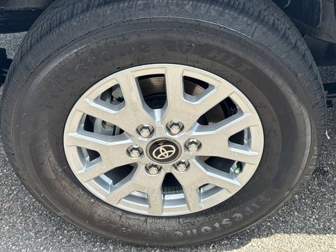 Used 2026 Toyota Tacoma SR AWD/4WD image 19