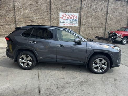 Used 2020 Toyota RAV4 Limited image 2