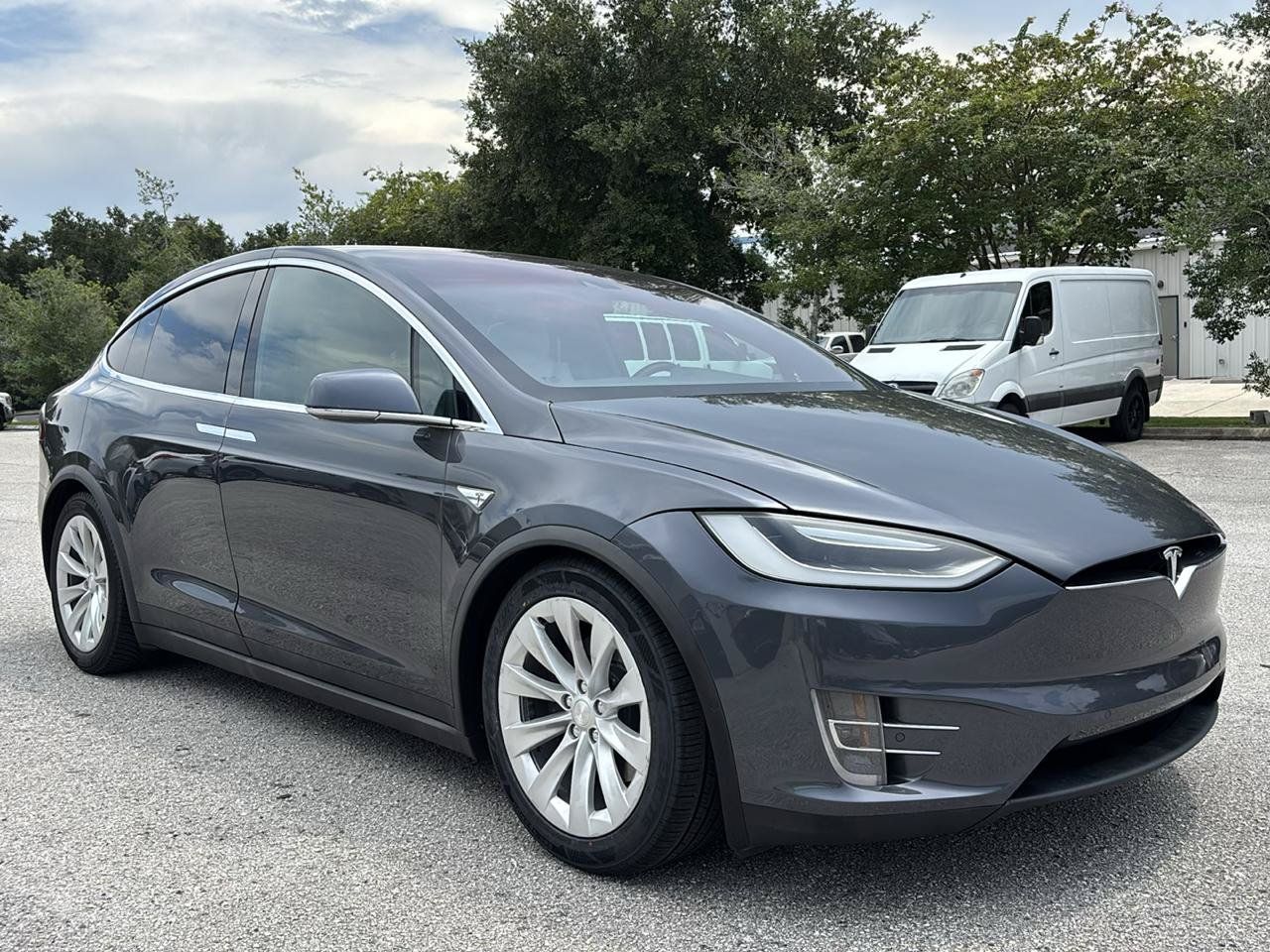 Used 2016 Tesla Model X 75D AWD/4WD image 5