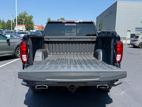 Used 2025 GMC Sierra 1500 Elevation w/ Preferred Package AWD/4WD image 4