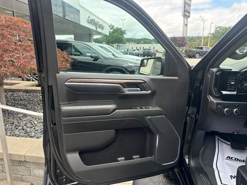 Used 2024 GMC Sierra 1500 Elevation AWD/4WD image 11