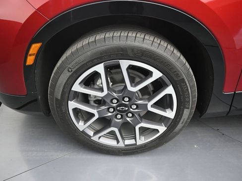 Used 2025 Chevrolet Blazer RS FWD image 9