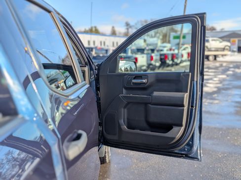 Certified 2022 Chevrolet Silverado 1500 Custom w/ Safety Confidence Package image 38