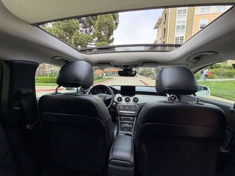 Used 2018 Mercedes-Benz GLA 250 4MATIC image 50
