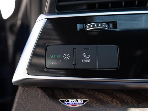 Used 2021 Audi Q8 Premium Plus image 39