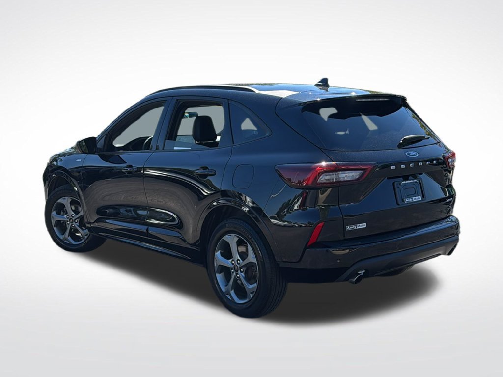 Used 2024 Ford Escape ST-Line w/ Tech Pack #1 AWD/4WD image 5