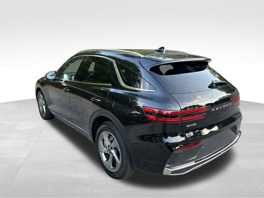 Used 2026 Genesis GV70 2.5T Select AWD/4WD image 3