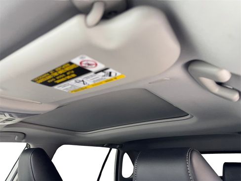 Used 2024 Toyota RAV4 XLE Premium image 71