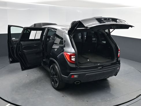 Used 2021 Honda Passport Sport image 15