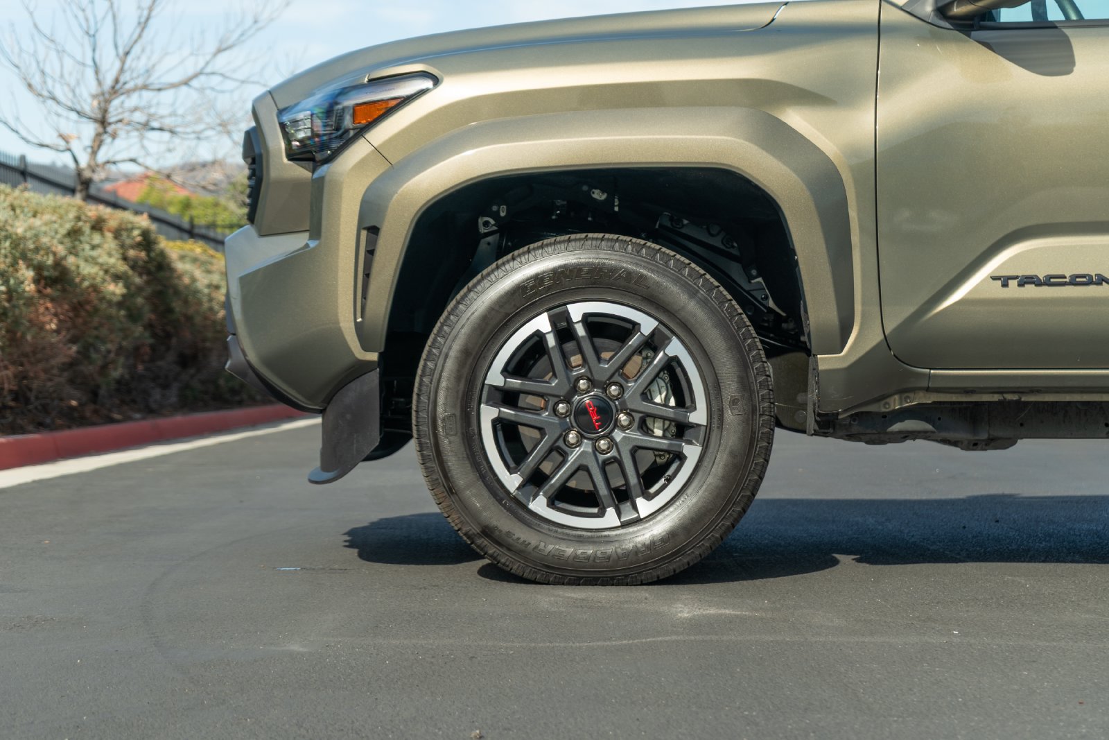 Certified 2025 Toyota Tacoma TRD Sport AWD/4WD image 9