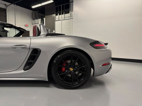 Used 2018 Porsche 718 Boxster GTS RWD image 5