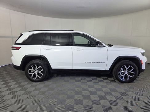 Certified 2025 Jeep Grand Cherokee Limited image 5