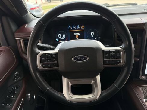 Used 2023 Ford Expedition Max Limited AWD/4WD image 14