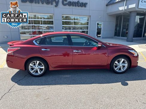 Used 2015 Nissan Altima 2.5 SL w/ Technology Package FWD image 4