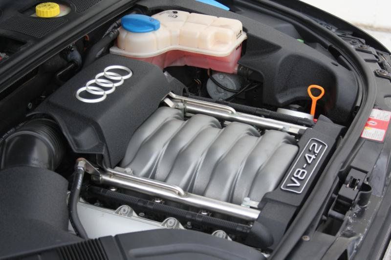 Used 2004 Audi S4 Sedan AWD/4WD image 16