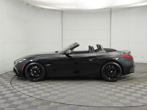 Used 2020 BMW Z4 M40i w/ Premium Package image 8