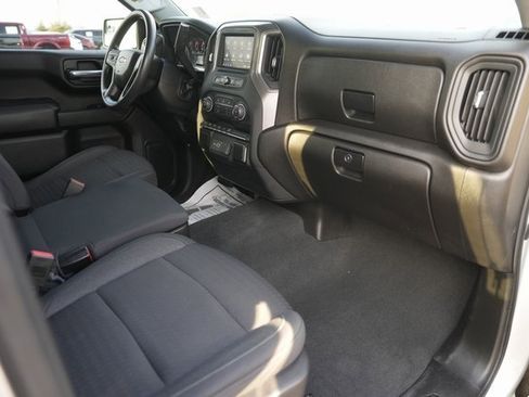 Used 2022 Chevrolet Silverado 1500 Custom image 17