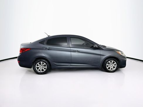 Used 2012 Hyundai Accent GLS FWD image 10