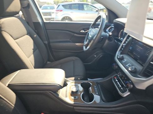 Used 2023 GMC Acadia SLE w/ Driver Convenience Package image 29