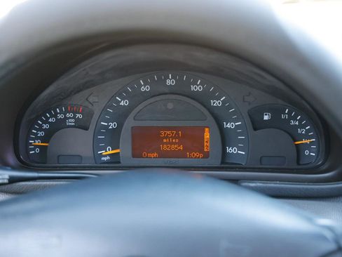 Used 2003 Mercedes-Benz C 240 Sedan image 28