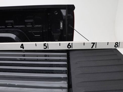 Used 2023 Chevrolet Silverado 1500 LT image 10