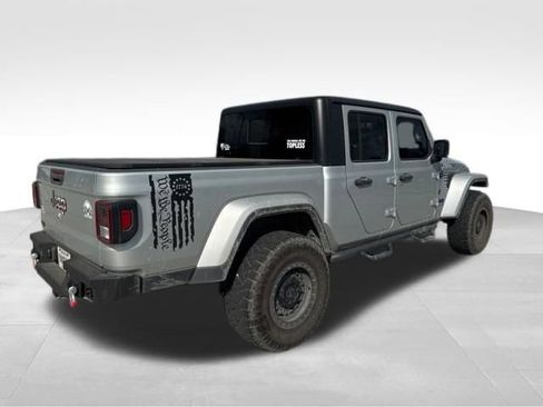 Used 2022 Jeep Gladiator Sport image 9