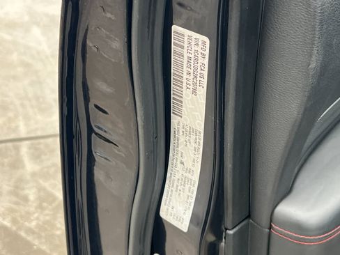 Used 2024 Dodge Durango GT image 32