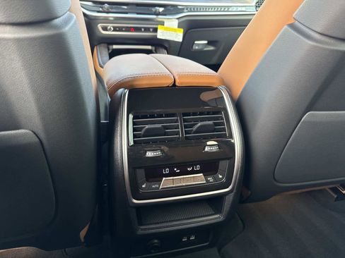 New 2026 BMW X5 xDrive40i w/ Climate Comfort Package image 17