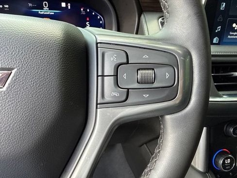 Used 2023 Chevrolet Tahoe Z71 w/ Z71 Off-Road Package AWD/4WD image 15