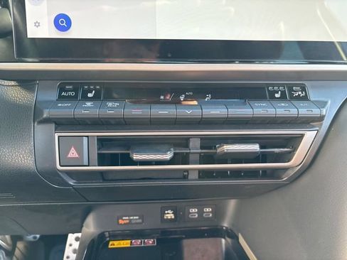 Used 2025 Toyota Camry XSE FWD image 24
