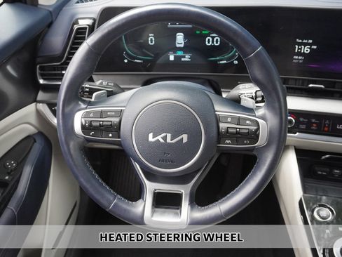Used 2023 Kia Sportage EX AWD/4WD image 7