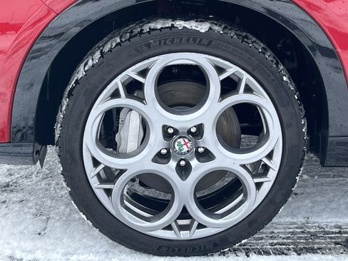 Used 2024 Alfa Romeo Tonale Ti image 12