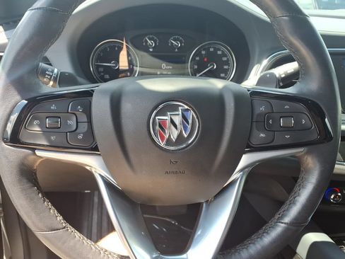 Used 2023 Buick Enclave Essence w/ Experience Buick Package FWD image 7