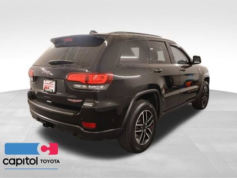 Used 2021 Jeep Grand Cherokee Trailhawk w/ Trailhawk Luxury Group AWD/4WD image 2
