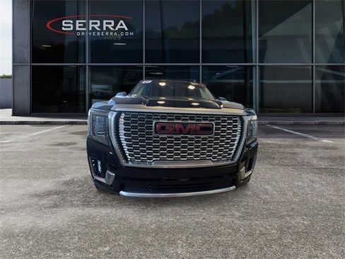 Used 2021 GMC Yukon Denali w/ Denali Premium Package image 6
