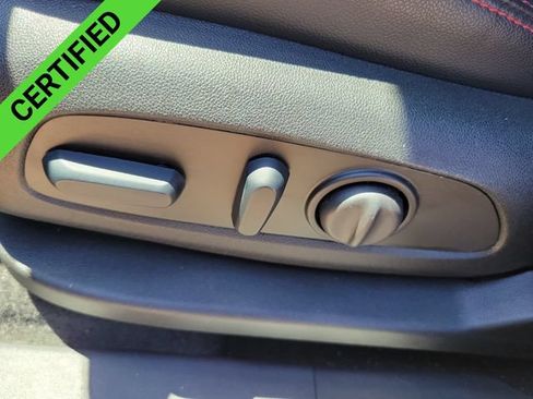 Certified 2023 Chevrolet Equinox RS w/ RS Leather Package AWD/4WD image 7