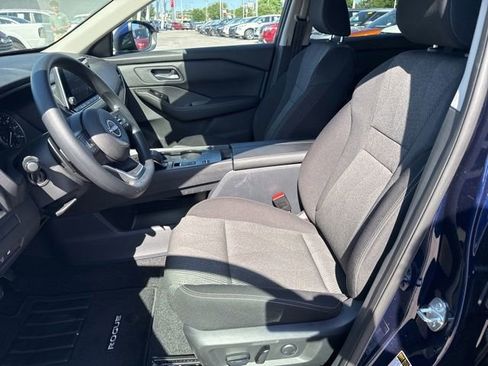 Used 2024 Nissan Rogue SV FWD image 22