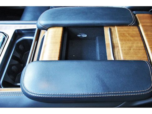 Used 2022 Jeep Grand Wagoneer Series III AWD/4WD image 27