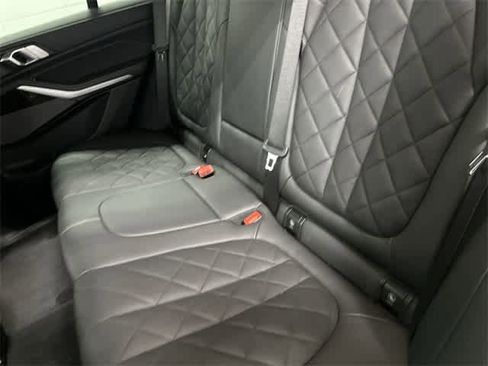 Used 2024 BMW X5 xDrive50e image 11