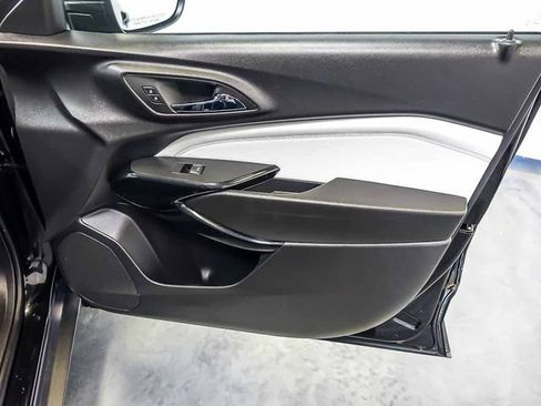 Certified 2026 Chevrolet Trax LT FWD image 29