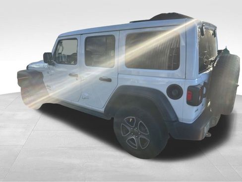 Used 2020 Jeep Wrangler Unlimited Sport S w/ Sun And Sound Package image 17