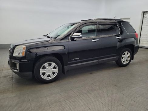 Used 2016 GMC Terrain SLE w/ Cargo Package FWD image 2