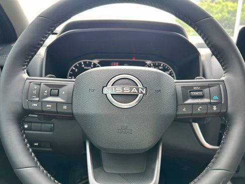 Used 2026 Nissan Rogue SV FWD image 23
