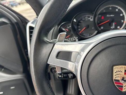 Used 2013 Porsche Cayenne Turbo AWD/4WD image 16