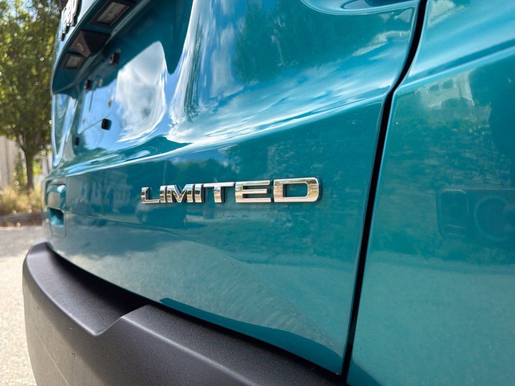 Used 2021 Jeep Renegade Limited w/ Sun & Sound Group AWD/4WD image 11