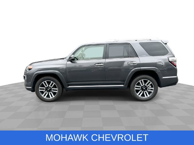 Used 2021 Toyota 4Runner Limited AWD/4WD image 6